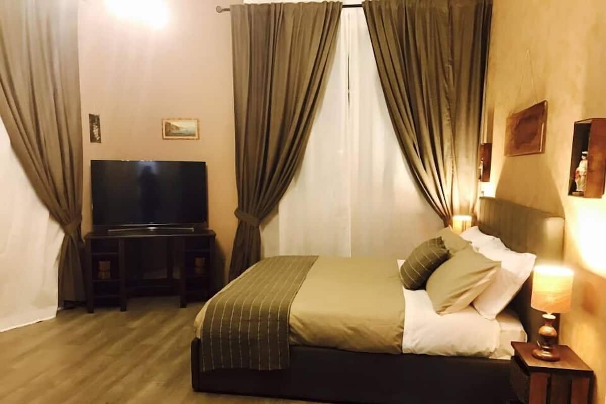 Quadruple Room | Soundproofing, cribs (surcharge), WiFi (free), bed sheets