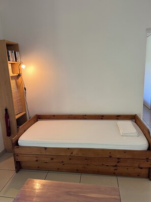 2 chambres, fer et planche à repasser, accès au Wi-Fi (inclus)
