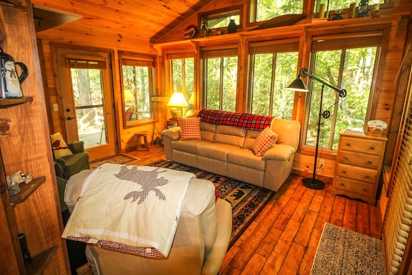 Smart TV, fireplace, DVD player