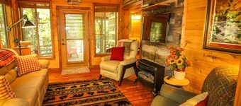 Creekside Comfort - Creekfront W / Fire Pit, WiFi, bûches au gaz et près de Boone