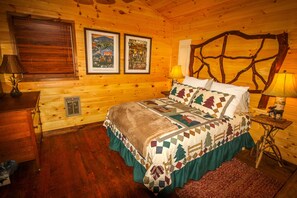 2 多间卧室、熨斗/熨衣板、免费 WiFi、床单