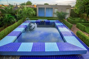 3 albercas al aire libre y camas balinesas gratuitas