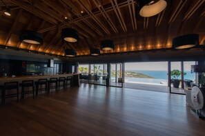 Bar (on property) - Villa Jade – Zen-Inspired Oceanview Estate with Spa, Cinema & Infinity Pool in St. Barths (Gustavia)