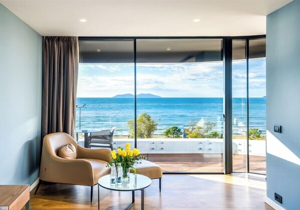 디럭스 더블룸, 발코니, 바다 전망 | 객실에서 보이는 전망