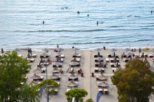 Private beach, sun loungers, beach umbrellas, beach towels