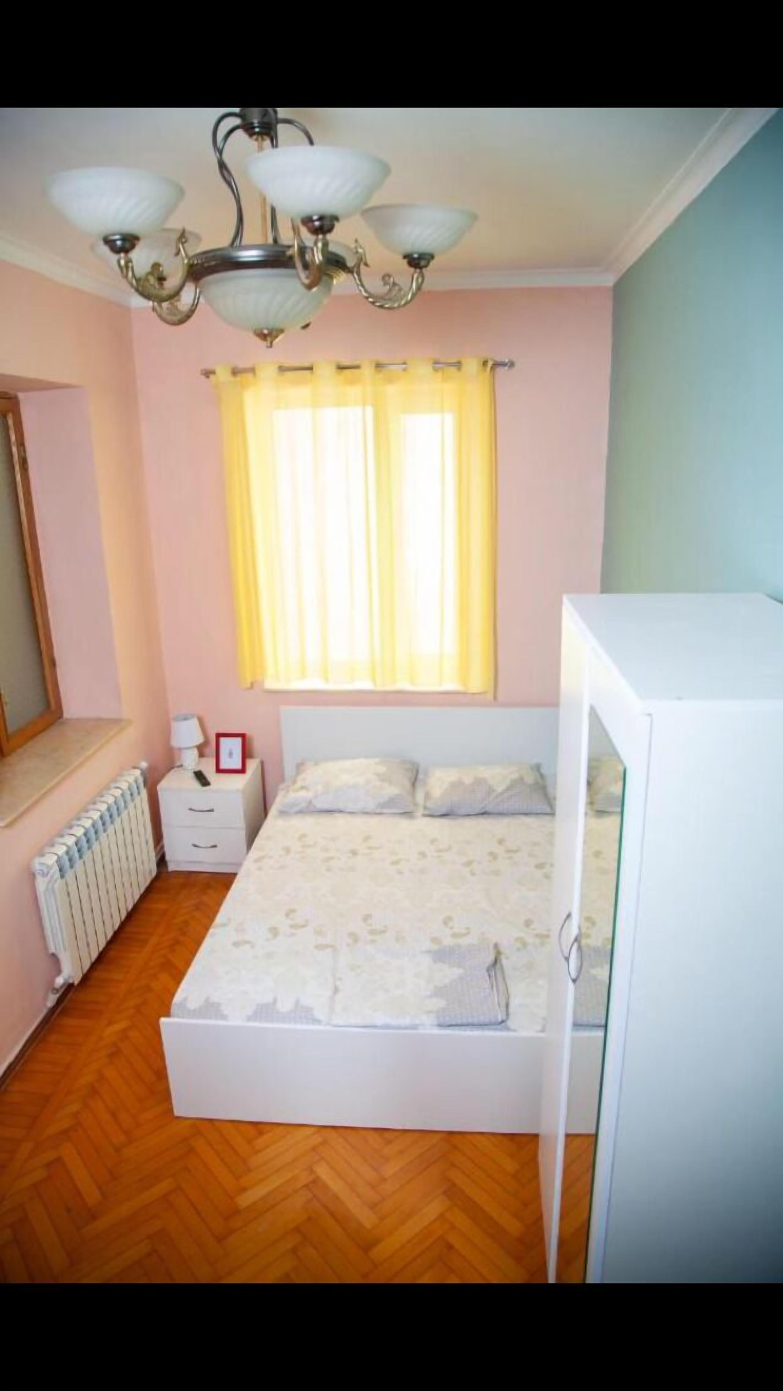 Deluxe Double Room | Soundproofing, iron/ironing board, free WiFi, bed sheets