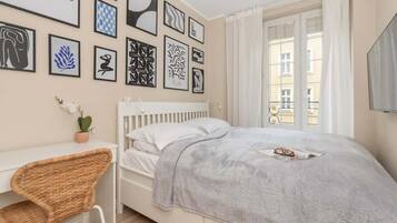 1 Schlafzimmer, Schreibtisch, BĂŒgeleisen/BĂŒgelbrett, Reisekinderbett