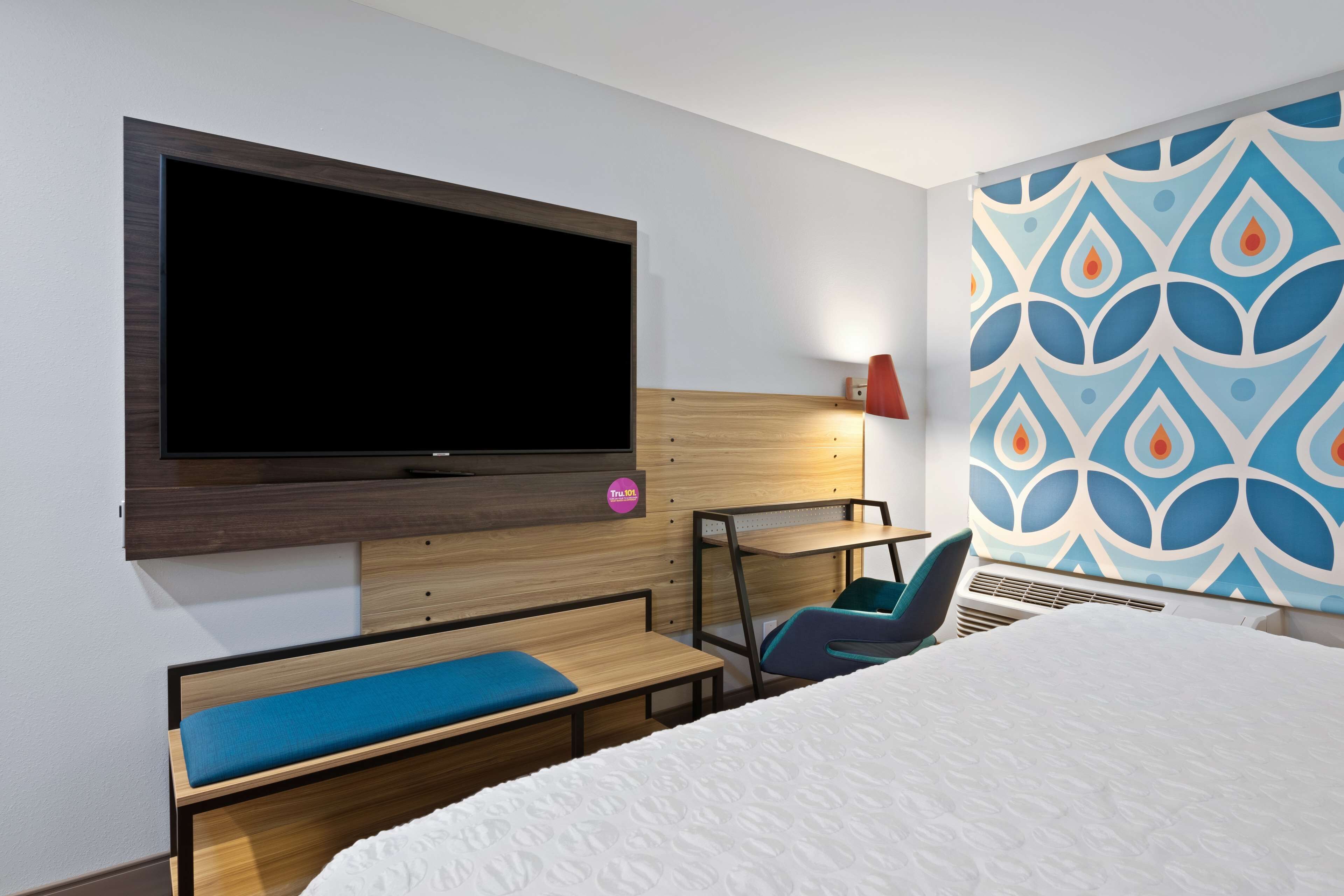 Photo - Tru By Hilton Sharonville, OH