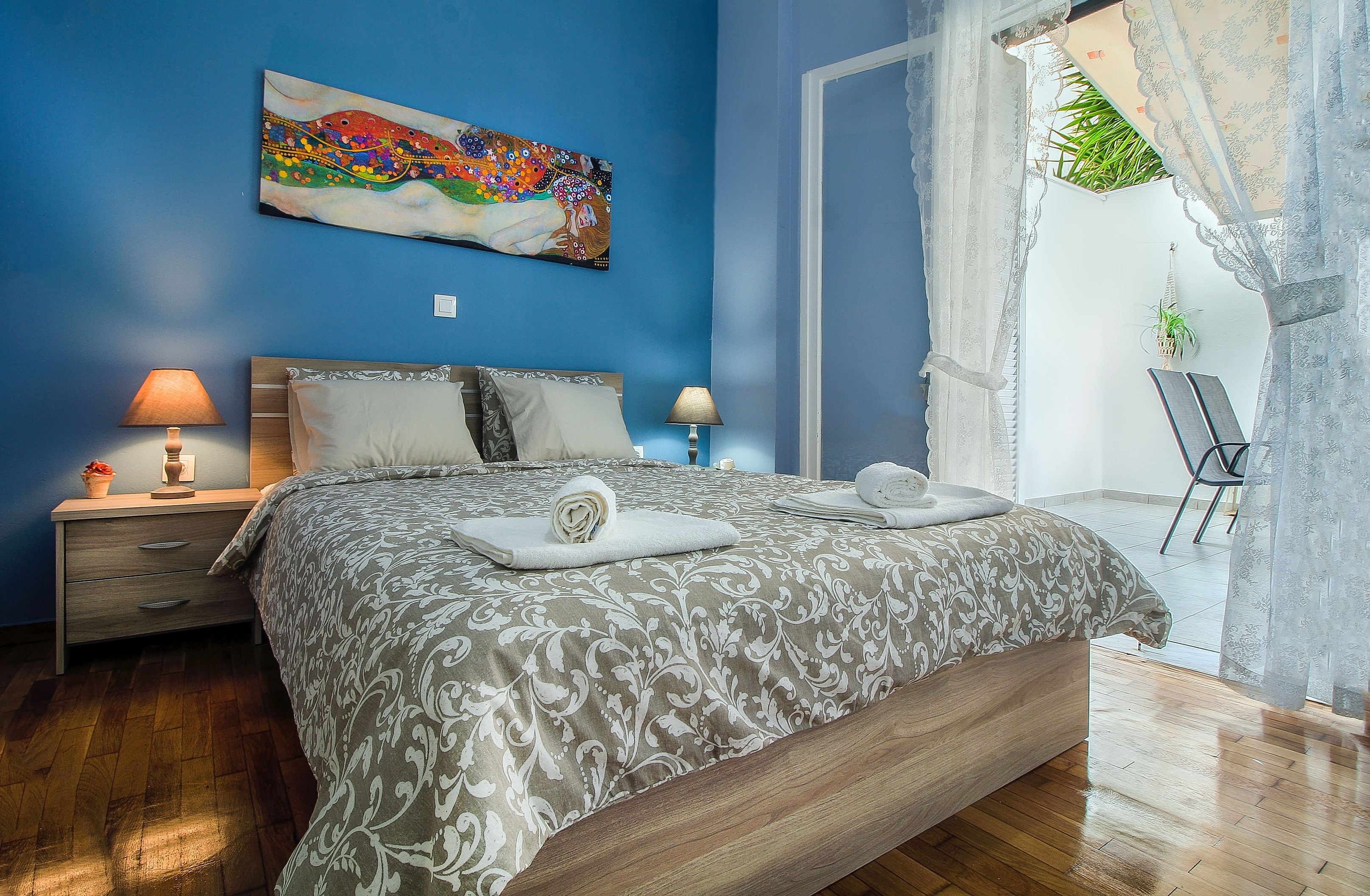 1 غرفة نوم ومكواة/لوح كي وواي فاي مجانًا وملاءات أسرّة