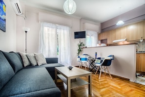 Apartment | Living room | TV