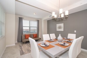 Dining - HM302 Storey Lake Condo 2BDRM 2BATH Free Waterpark (Kissimmee)