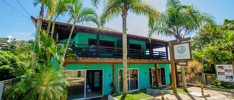 Majoituspaikan julkisivu