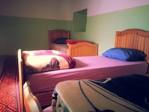 Free WiFi, bed sheets