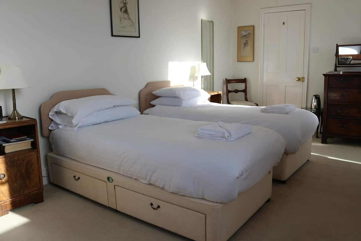Twin Room | 2 bedrooms, free WiFi, bed sheets