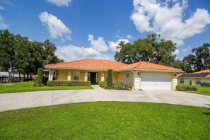 House, 3 Bedrooms | Exterior