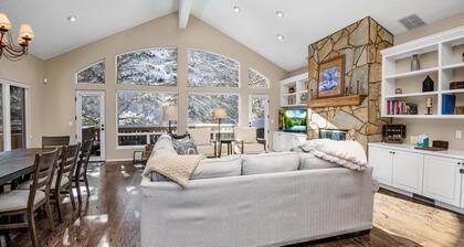 5025 Main Gore Place 4 Bedroom Condo by RedAwning