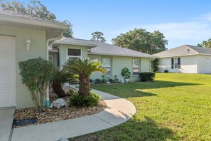 House, 3 Bedrooms | Exterior - Little Peace Of Paradise At Willow Wood 3 Bedroom Home by RedAwning (Inverness)