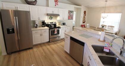 Little Peace Of Paradise At Willow Wood 3 Bedroom Home by RedAwning