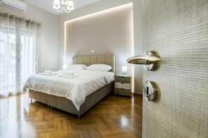 Apartment, City View | 3 bedrooms, laptop workspace, iron/ironing board, free WiFi - Spacious 3-Bedroom Apartment Near the Train (Athens)