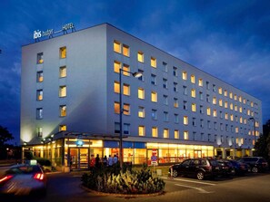 Exterior - ibis budget Warszawa Centrum (Warsaw)