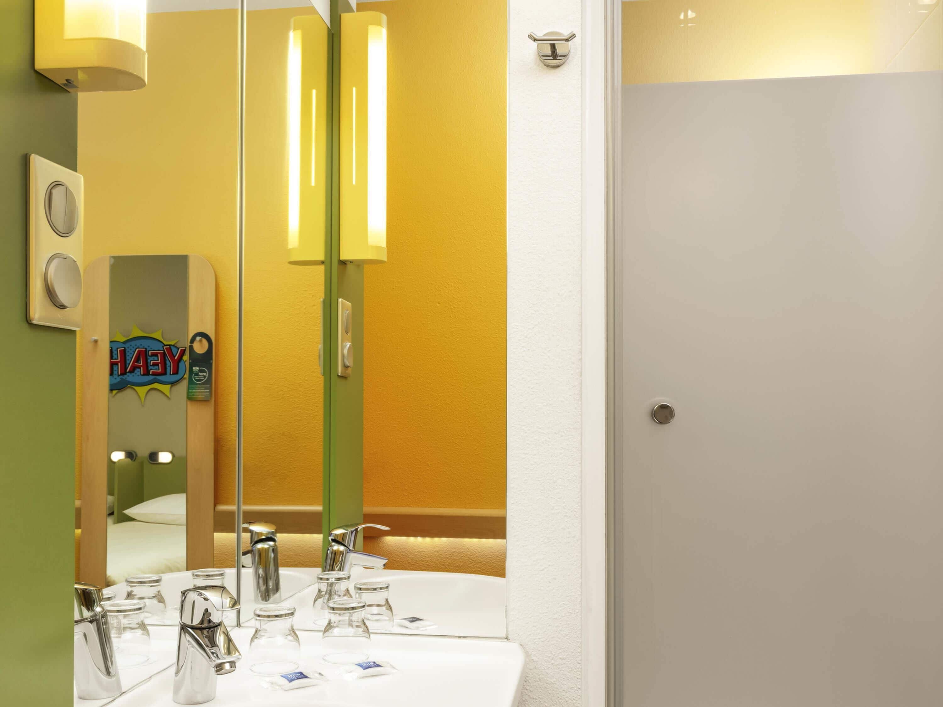 Standard Triple Room, 3 Single Beds