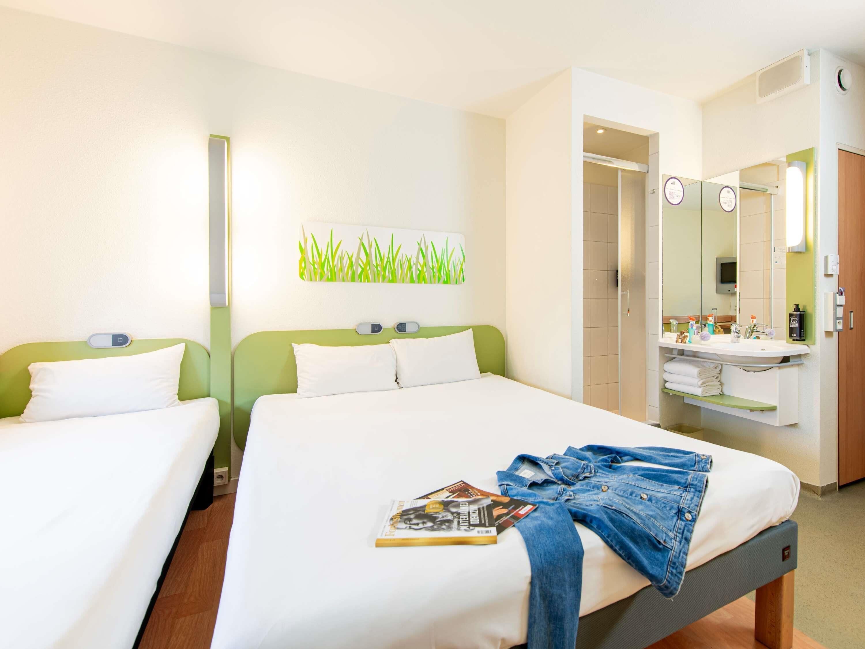 Standard Double Room, Multiple Beds | Desk, laptop workspace, soundproofing, iron/ironing board