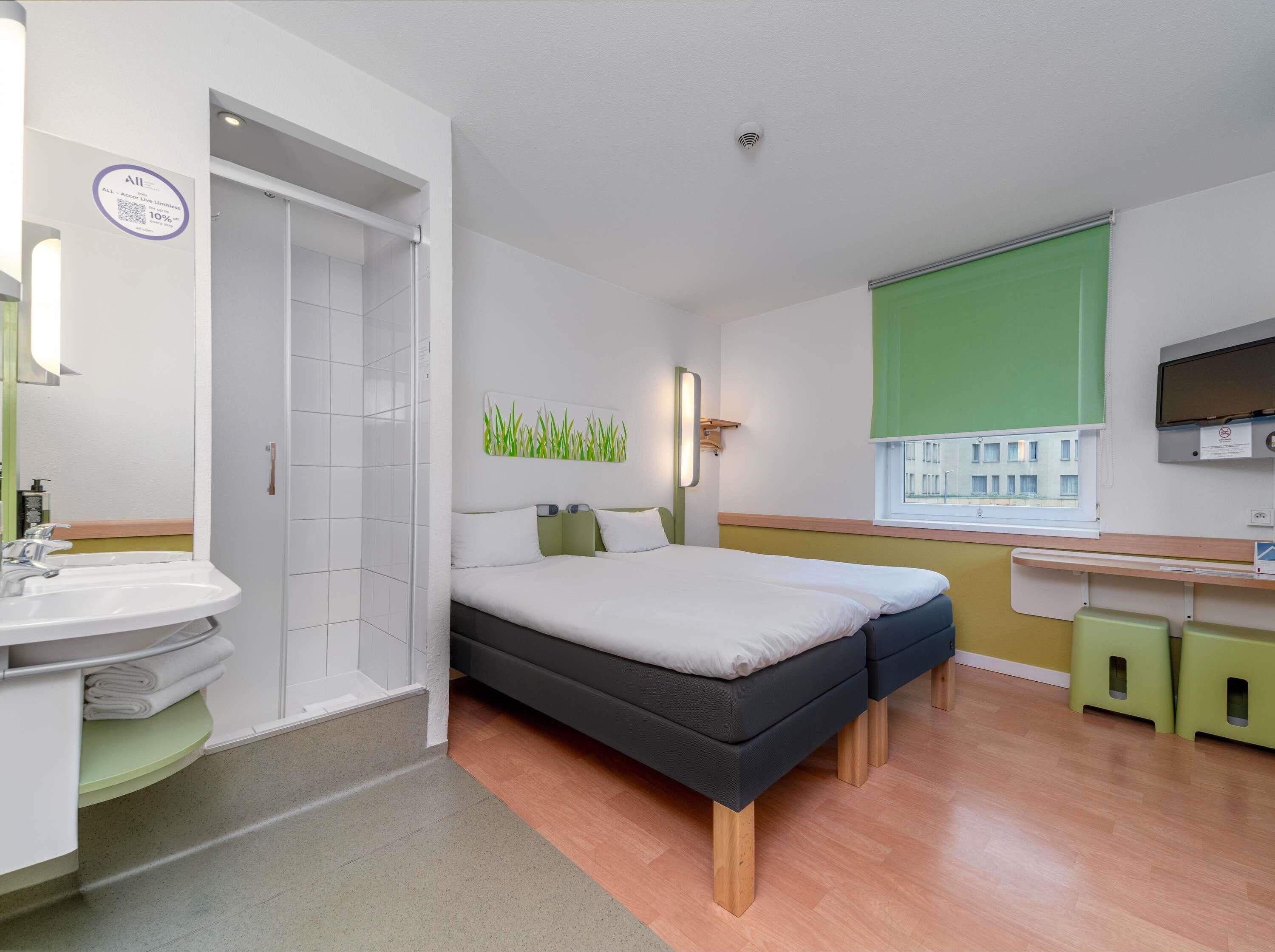 Standard Twin Room, 2 Single Beds | Desk, laptop workspace, soundproofing, iron/ironing board (on request)
