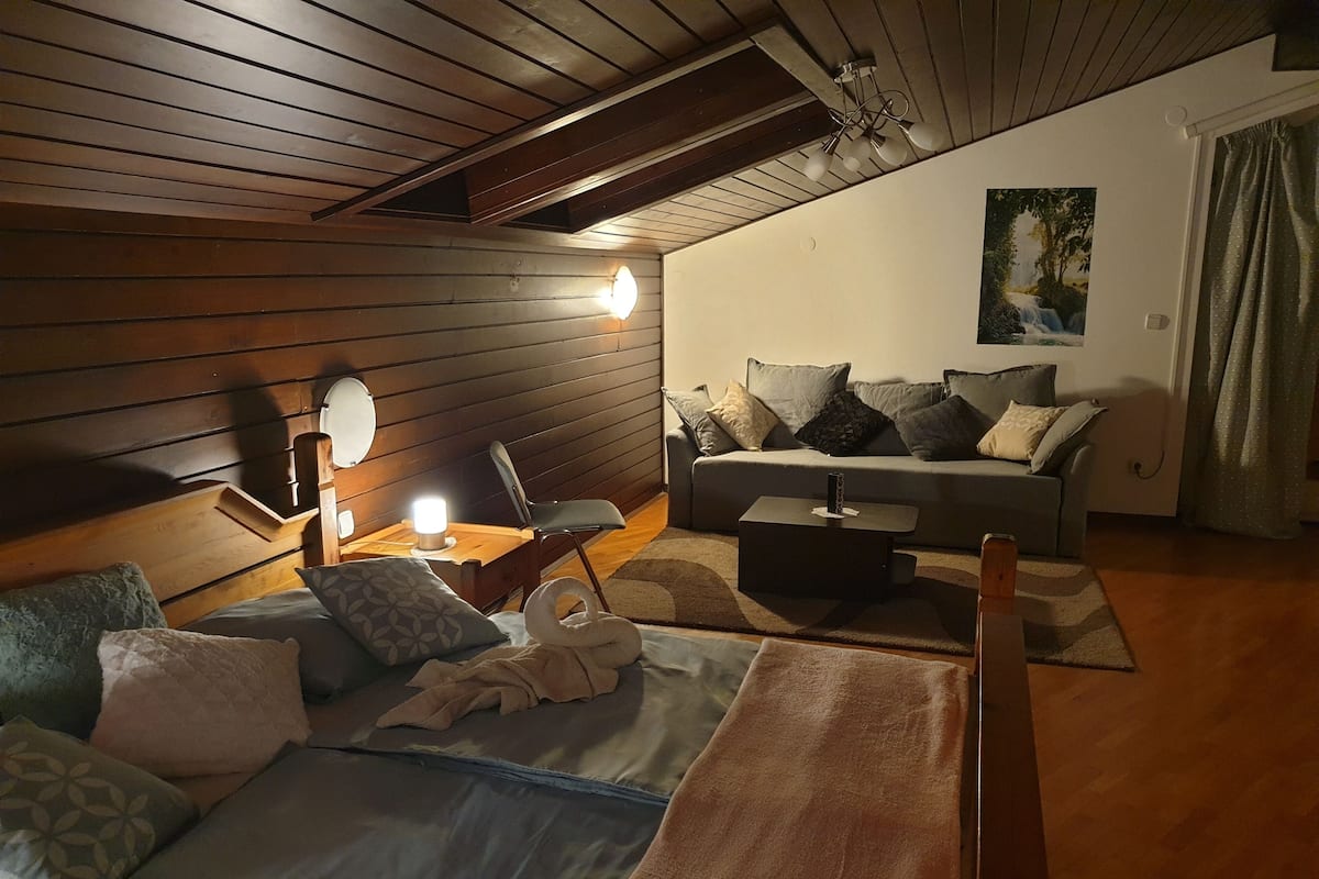 Family Room (3) | Bed sheets