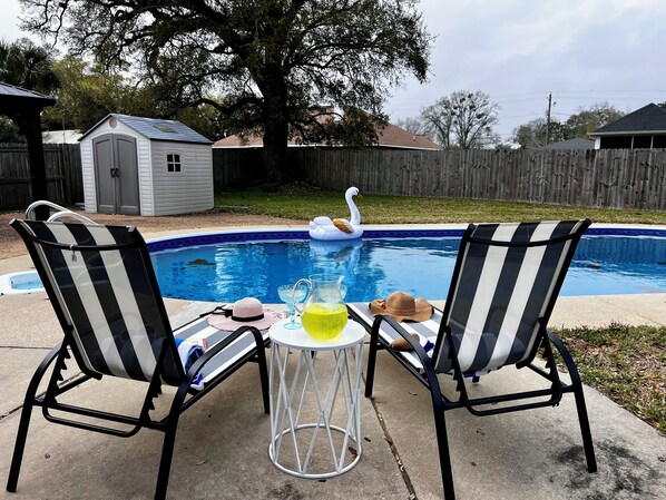 Pool - Spring Break Fun/ Pool/ Hot Tub/ Walk to the Beach (Long Beach)