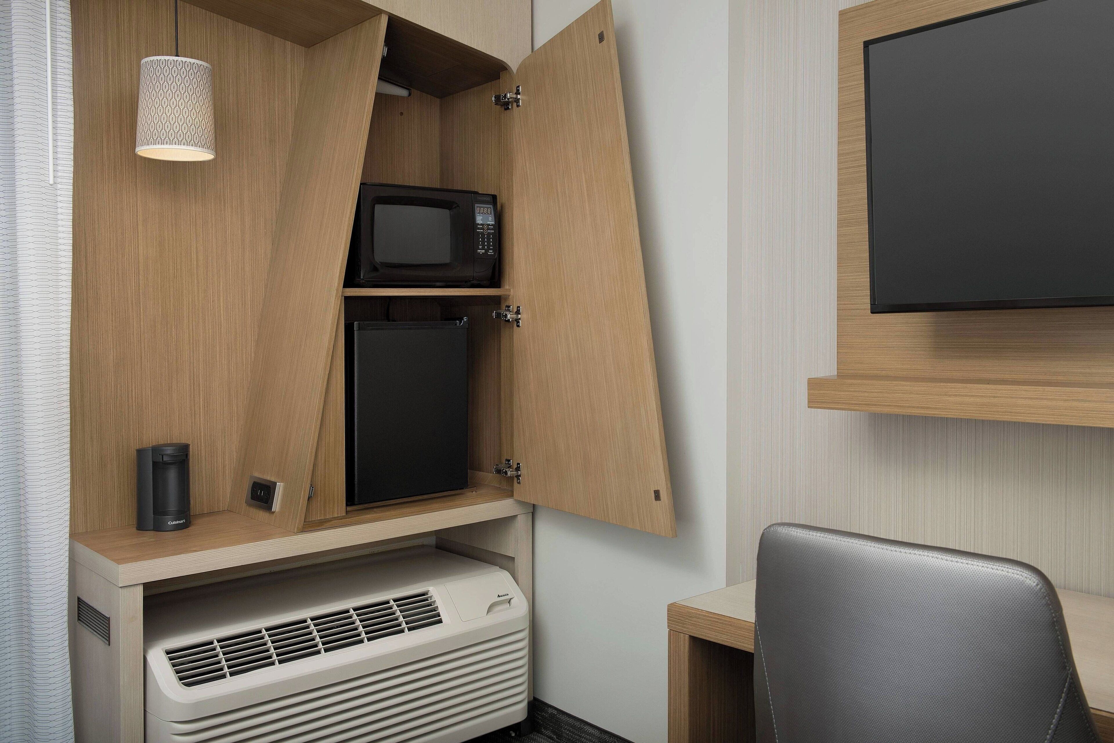 1 bedroom, pillow-top beds, individually decorated