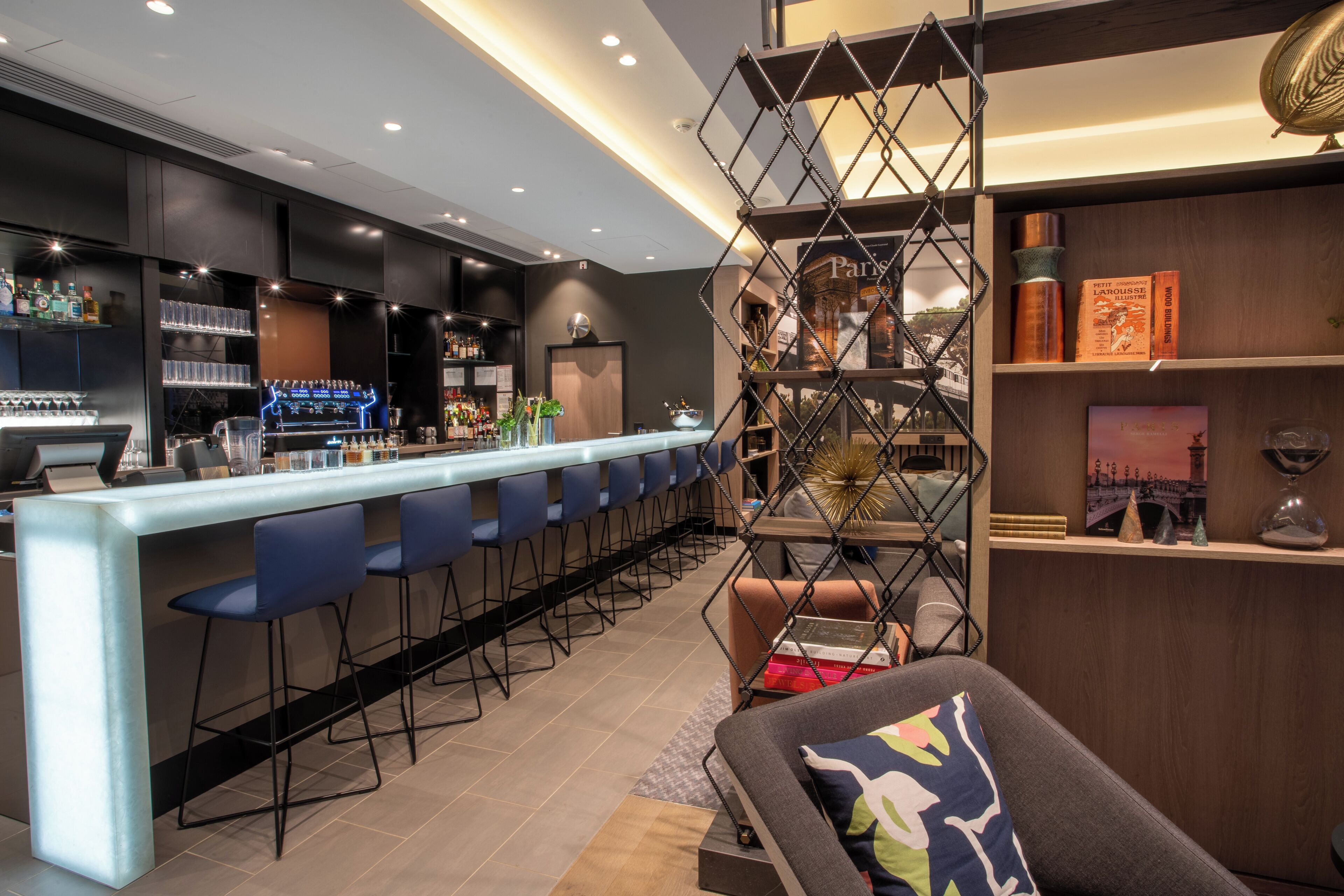 Photo - Courtyard by Marriott Paris Porte de Versailles