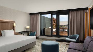 1 bedroom, premium bedding, down comforters, minibar