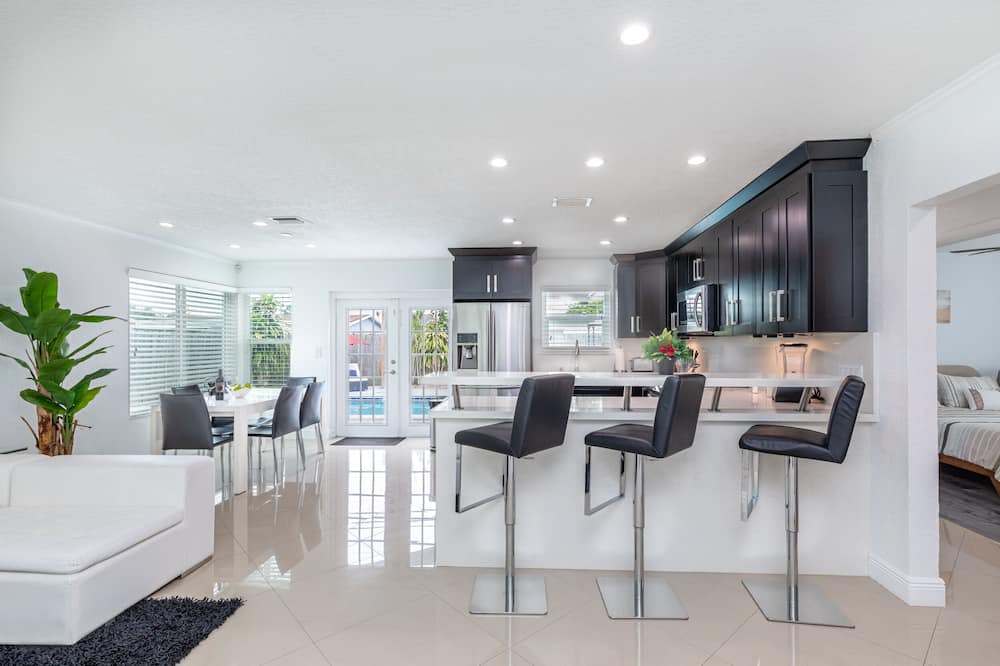 Hollywood Private vacation home
