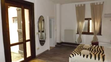 Chambre Quadruple Confort | Couette en duvet d'oie, draps fournis