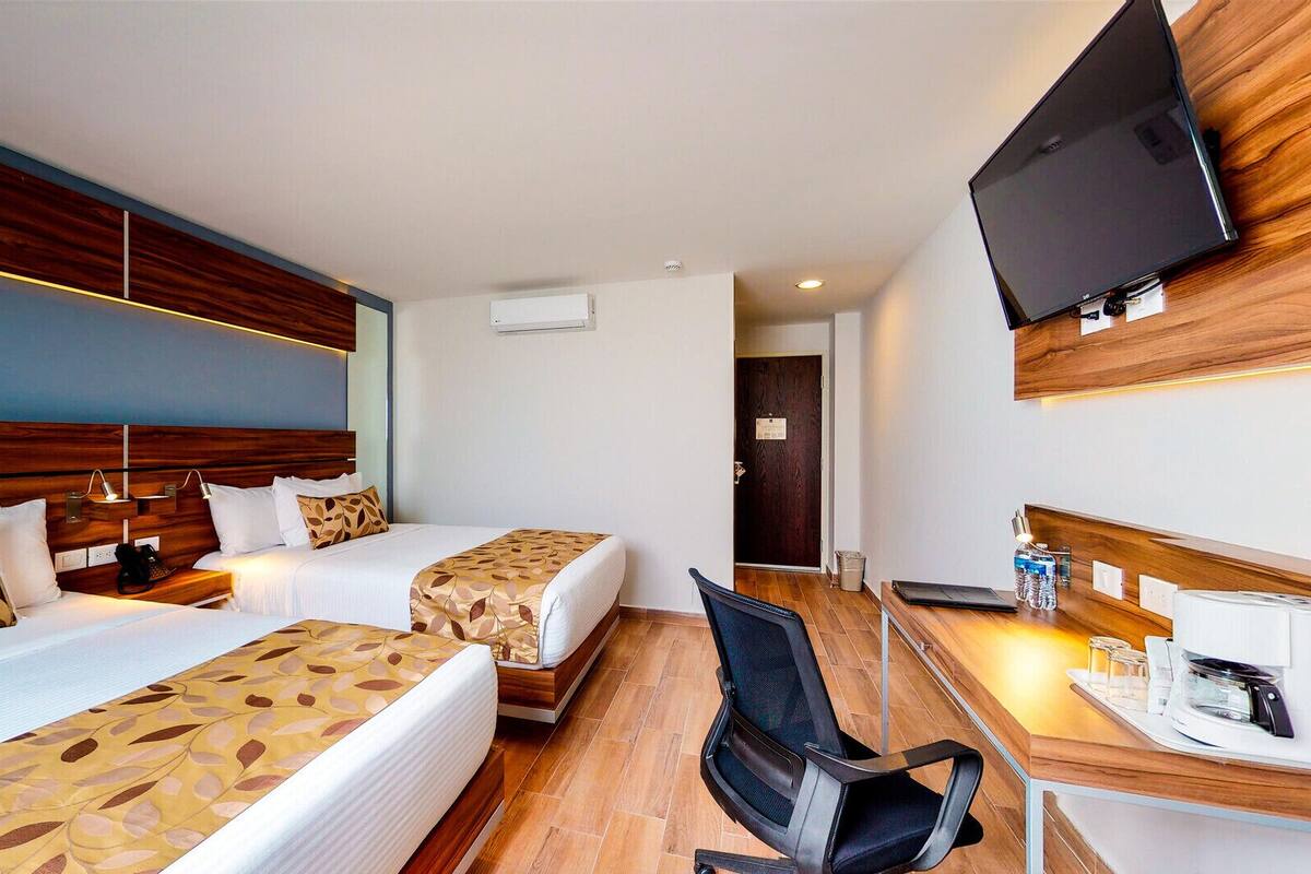In-room safe, desk, laptop workspace, iron/ironing board (on request)