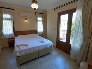 4 habitaciones, tabla de planchar con plancha y wifi gratis 