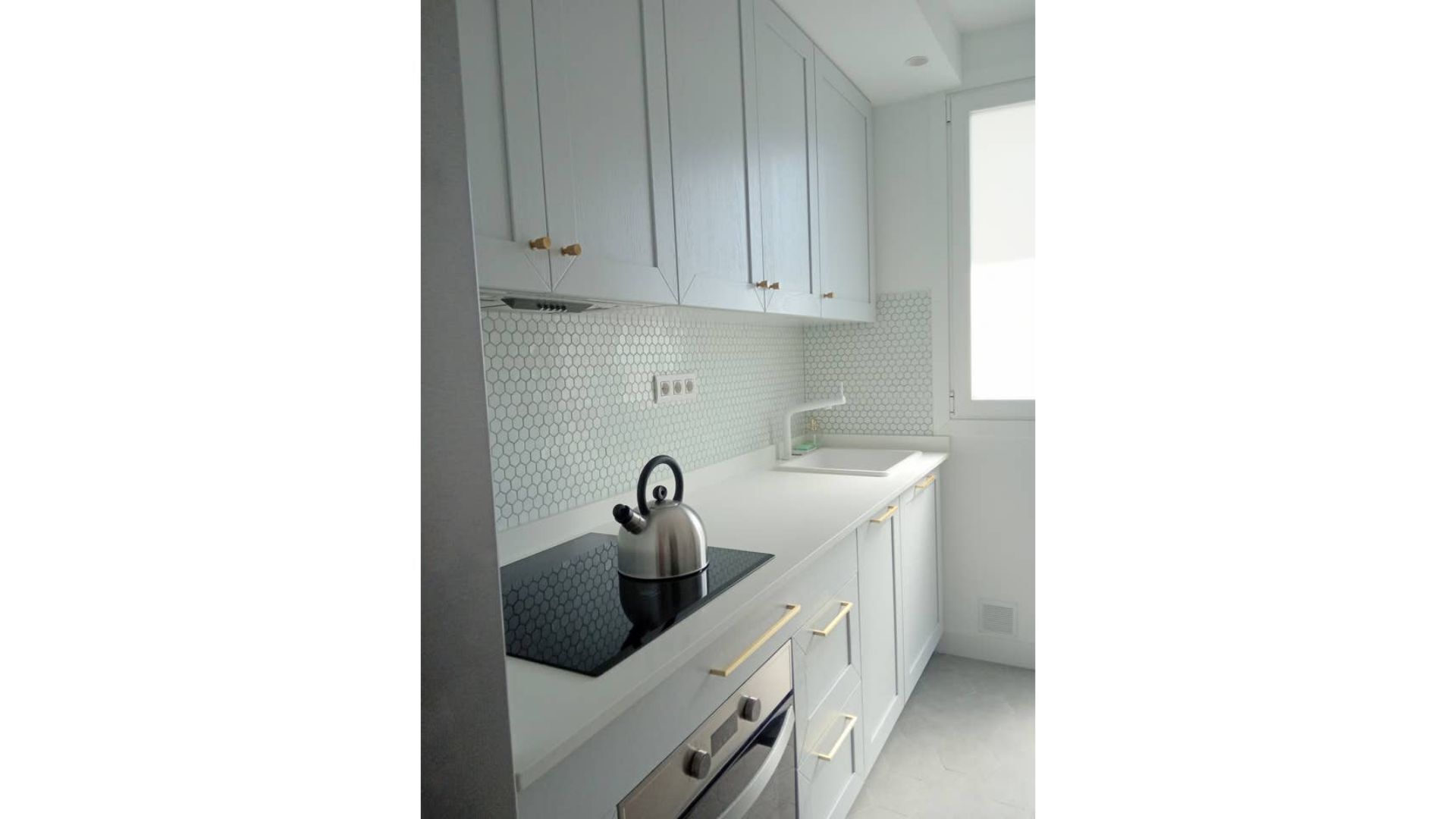 Cafetière/bouilloire, grille-pain