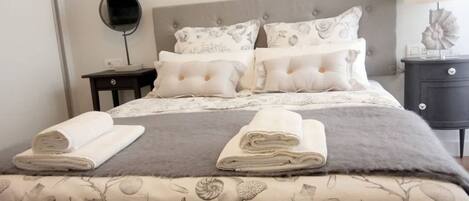 3 bedrooms, iron/ironing board, WiFi