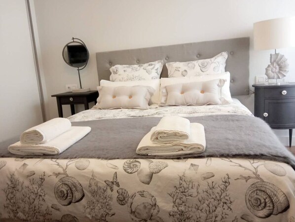3 bedrooms, iron/ironing board, WiFi