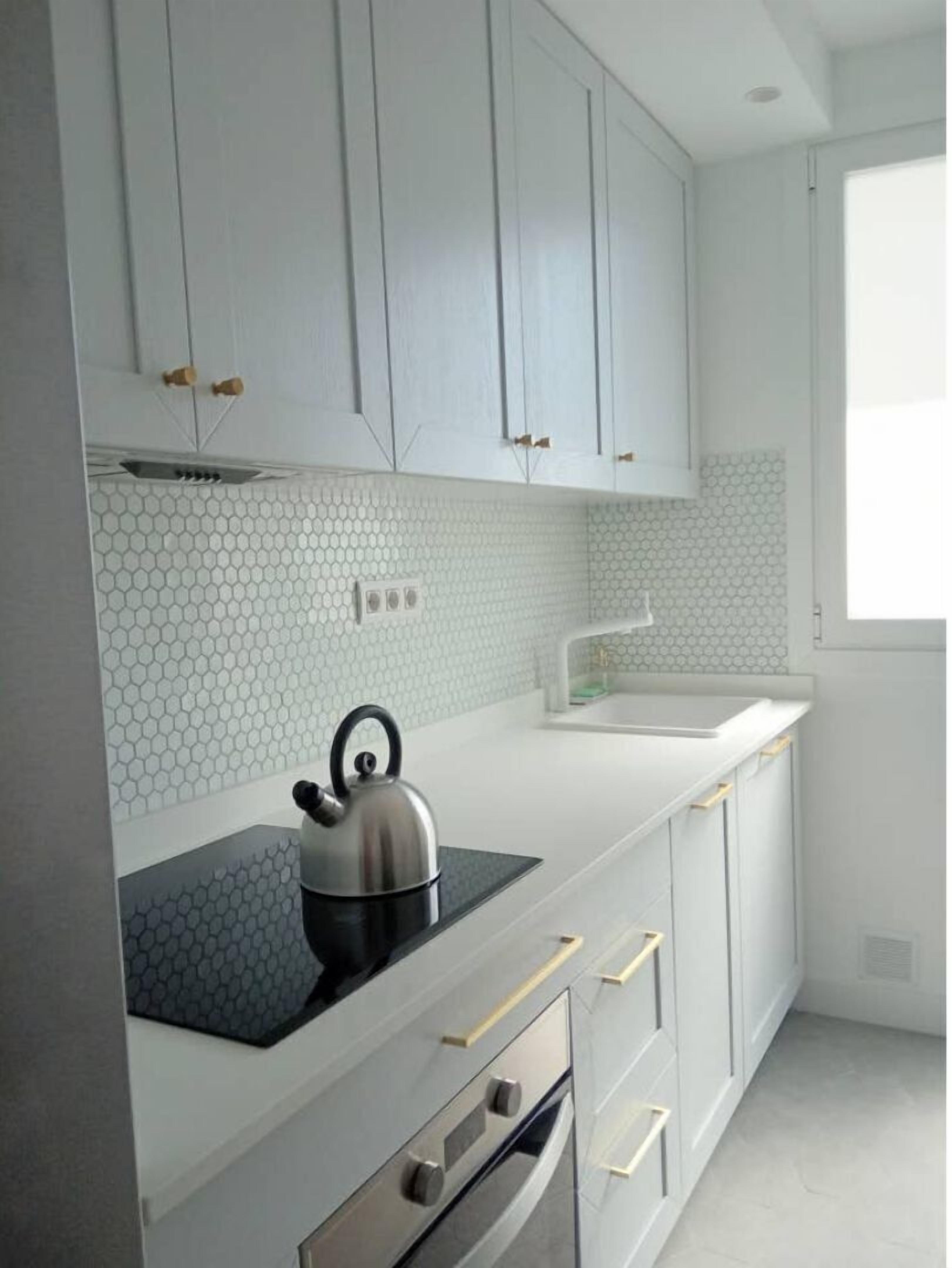 Cafetière/bouilloire, grille-pain