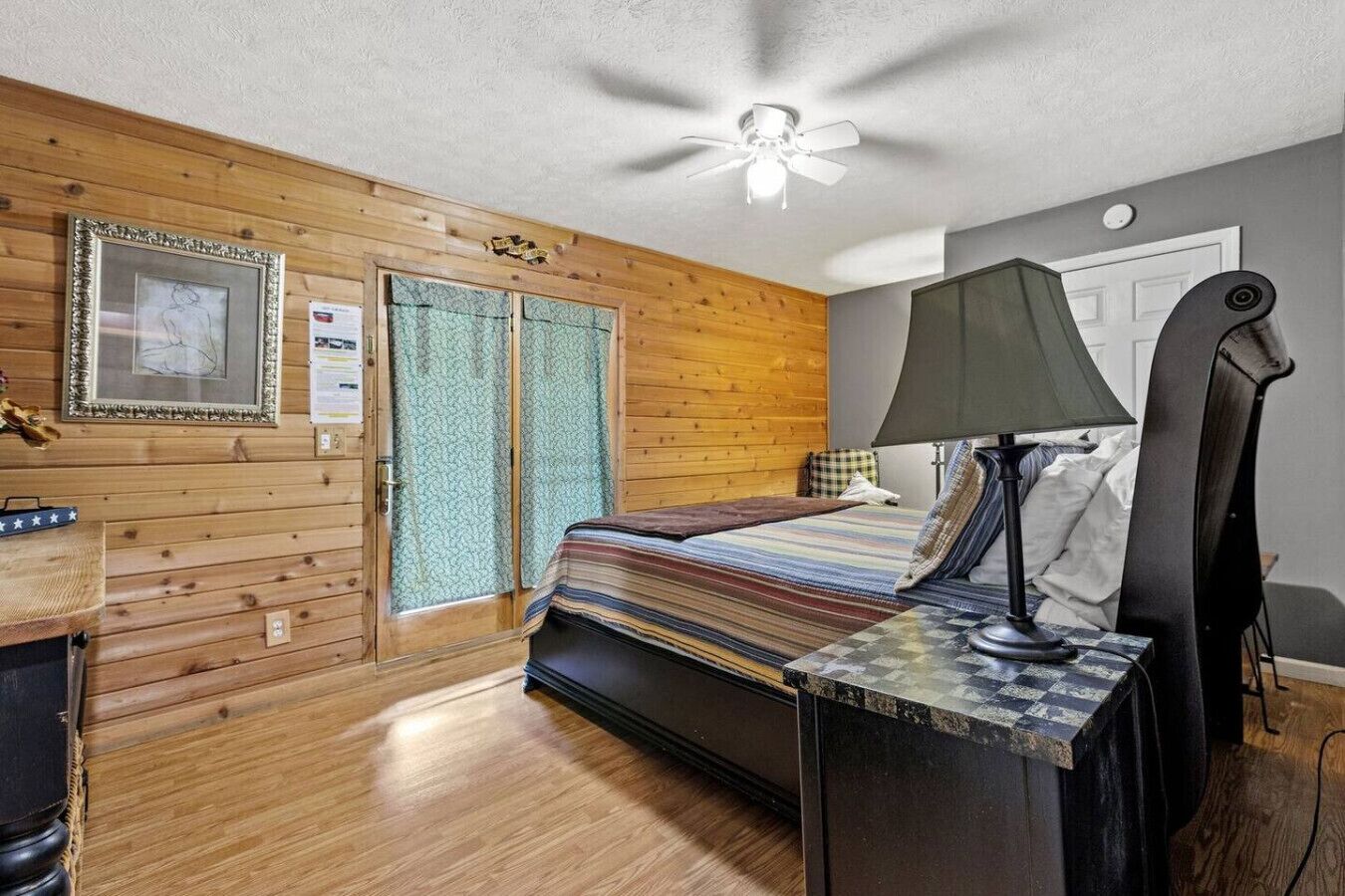 2 chambres, bureau, fer et planche à repasser, Wi-Fi gratuit