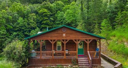 Hot Tub, WiFi, Pet-Friendly - Sundance