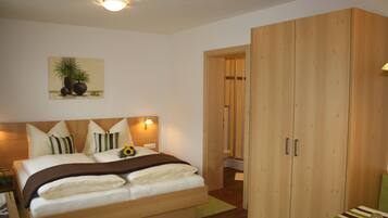 Standard Double Room | In-room safe, desk, laptop workspace, blackout curtains