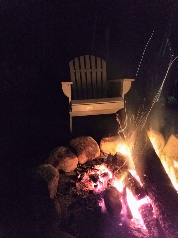 Property grounds - #3 Chester @ Birchwood Cottages at Loon Lake. Family Friendly Waterfront (Chestertown)