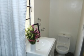 Hårtørrer, håndklæder