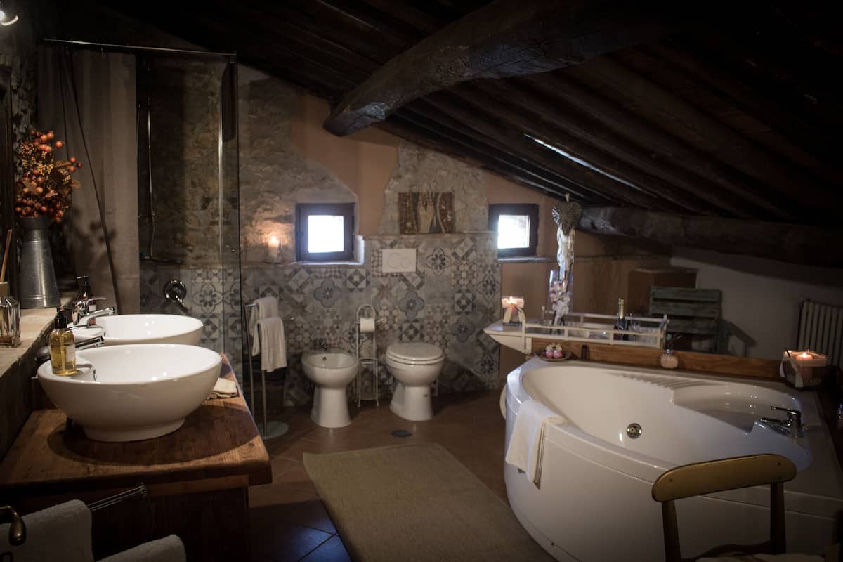 Deluxe-Suite, Whirlpool (Pasolini) | Badezimmer