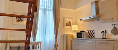 Appartamento, 1 camera da letto | Cucina privata | Frigorifero con congelatore, microonde, piano cottura, lavastoviglie