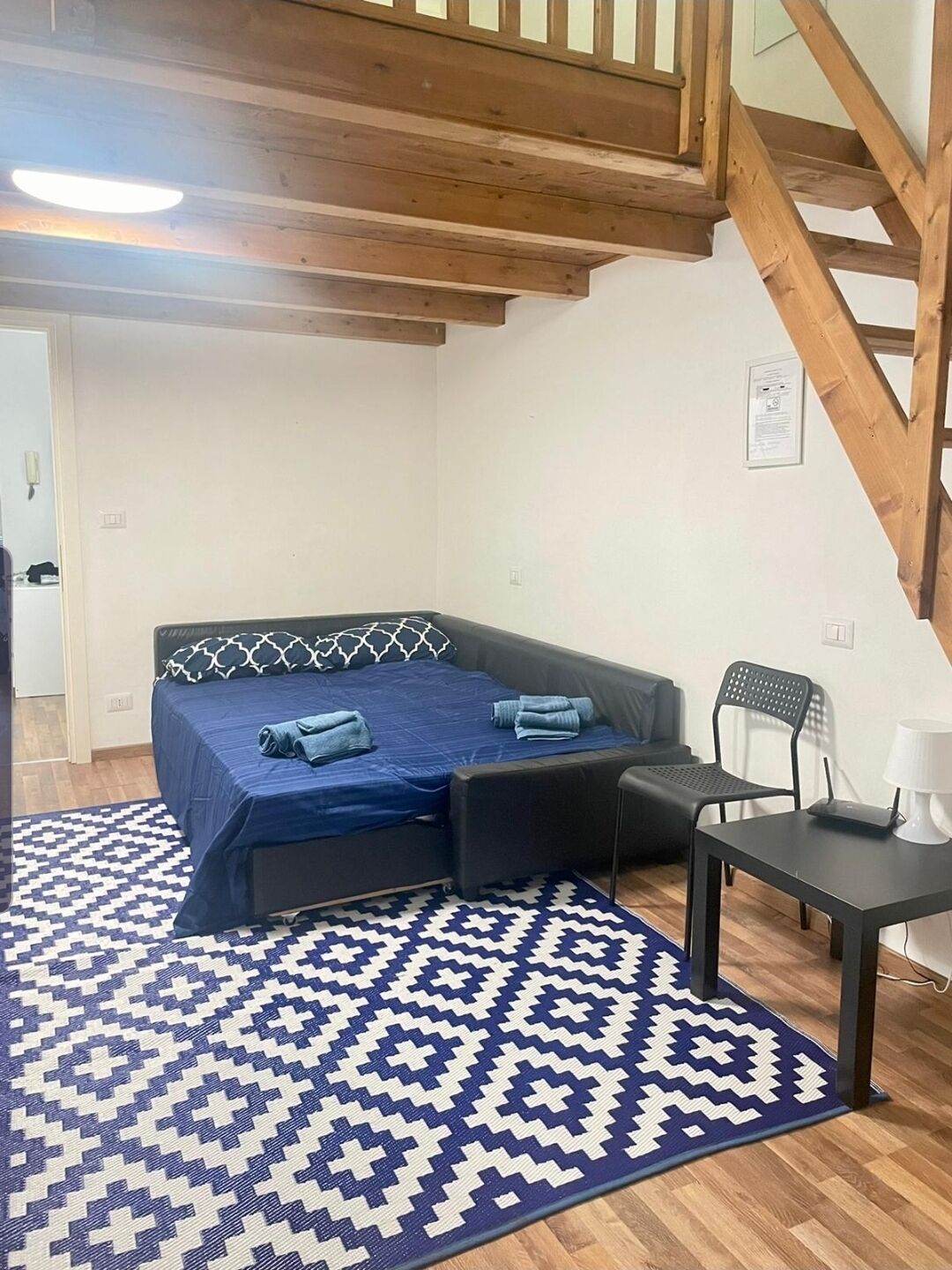 Appartement, 1 chambre | Coin séjour | Télévision à écran plat de 32 pouces avec chaînes numériques, télévision