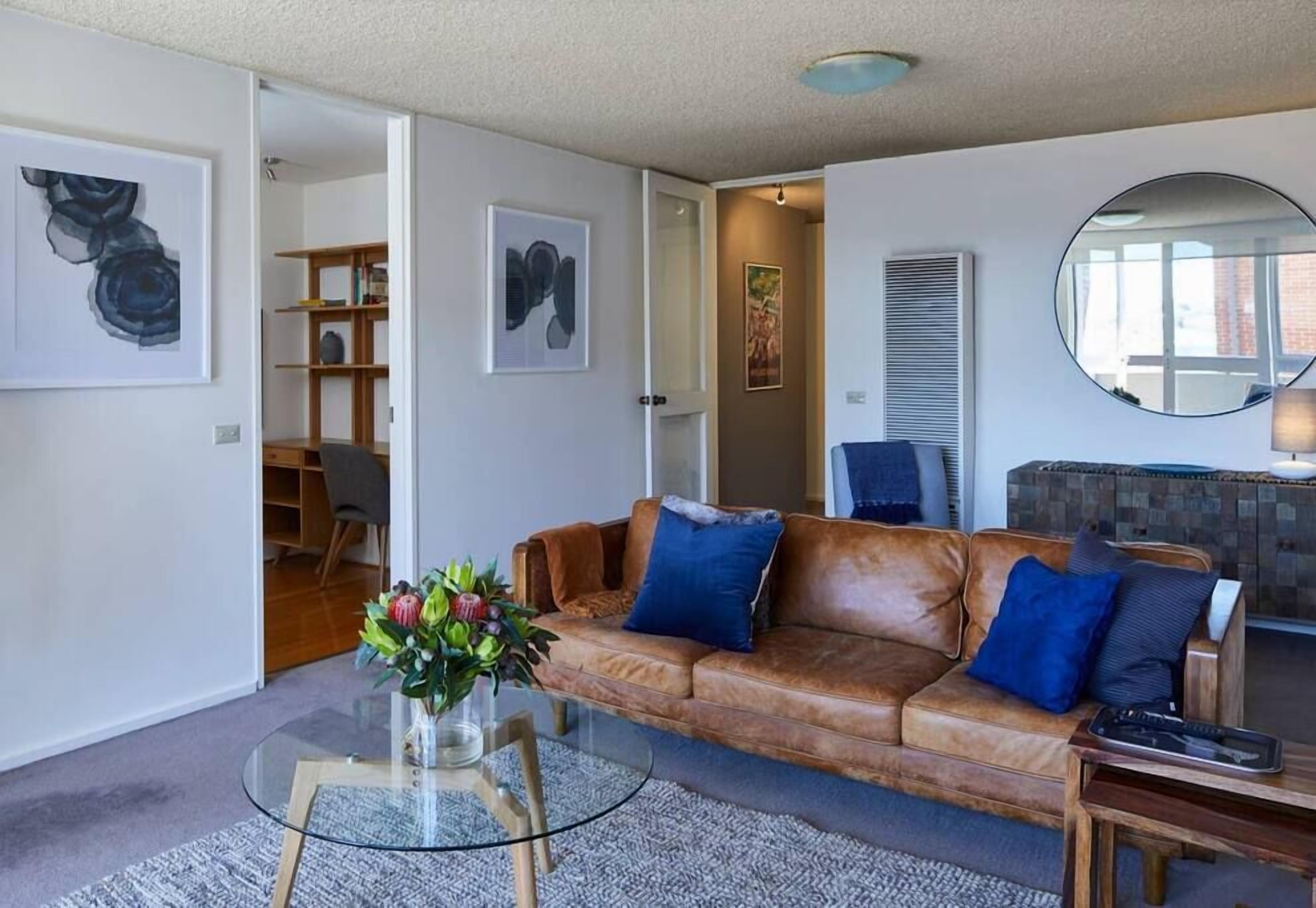 2 Bdrm South Yarra Apt With Balcony and Parking