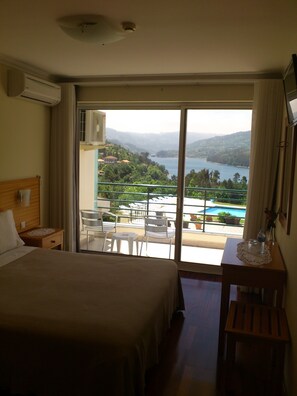 Double Room, Balcony | Individually decorated, individually furnished, free WiFi, bed sheets - Hotel Lagoa Azul do Gerês (Terras de Bouro)